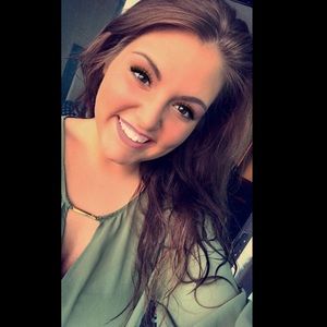 Meet your Posher, Bobbie